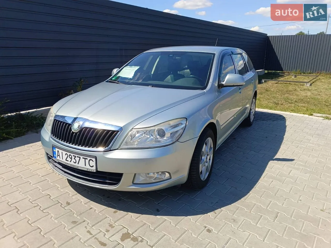 2010 Skoda Octavia - мініатюра 10