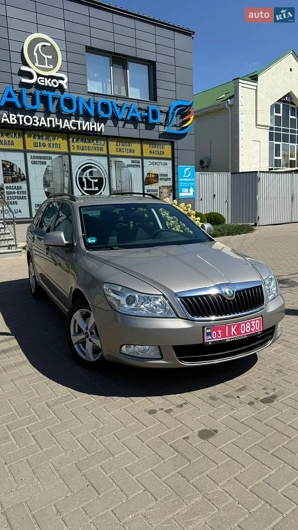 2010 Skoda Octavia - мініатюра 4