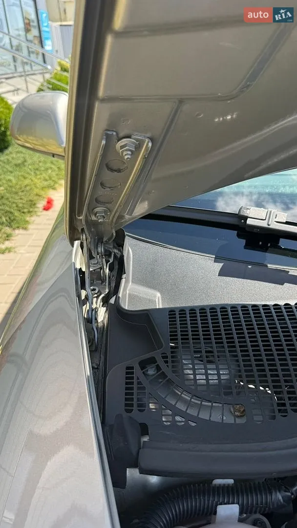 2010 Skoda Octavia - мініатюра 16