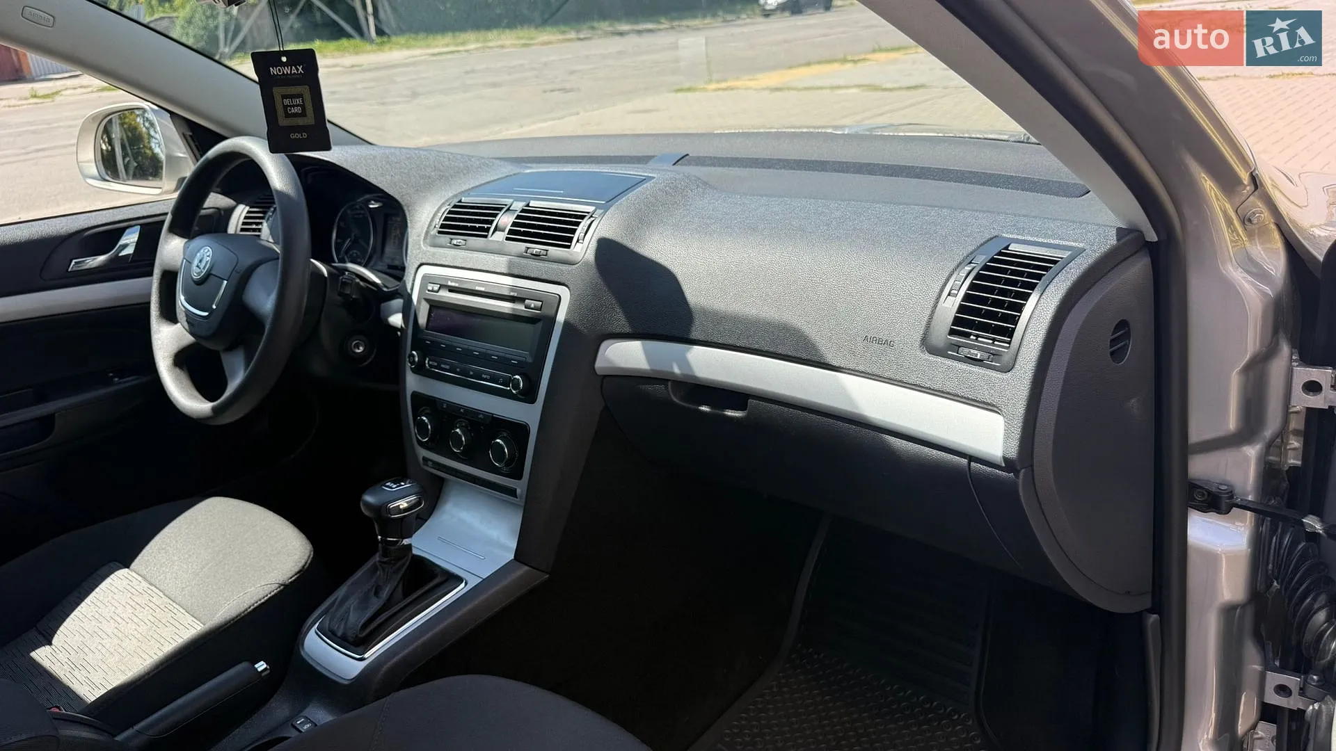 2010 Skoda Octavia - мініатюра 39