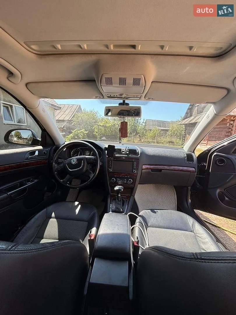 2010 Skoda Octavia - мініатюра 12