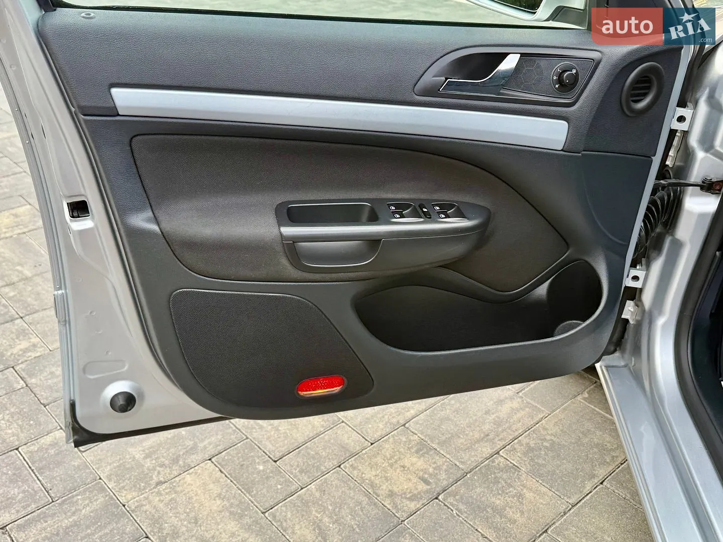 2011 Skoda Octavia - мініатюра 25