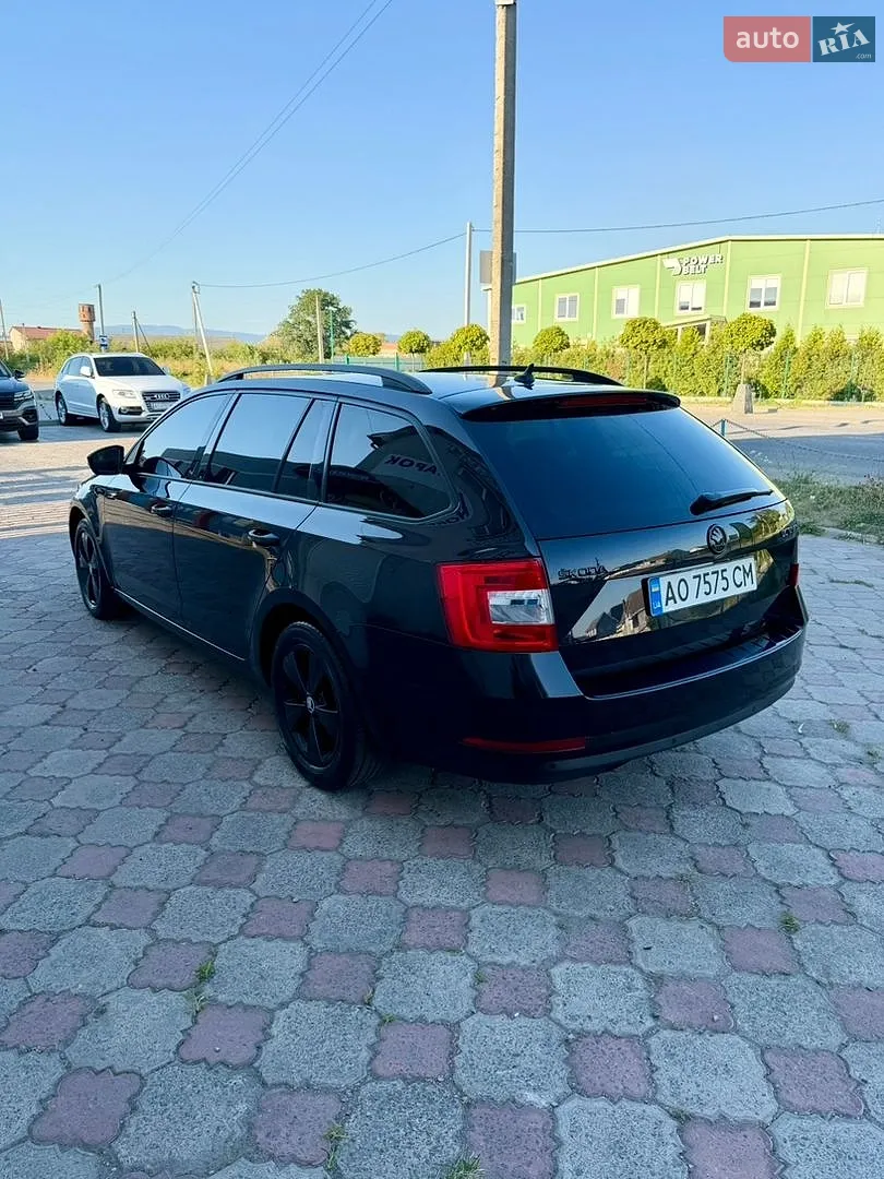 2017 Skoda Octavia - мініатюра 2