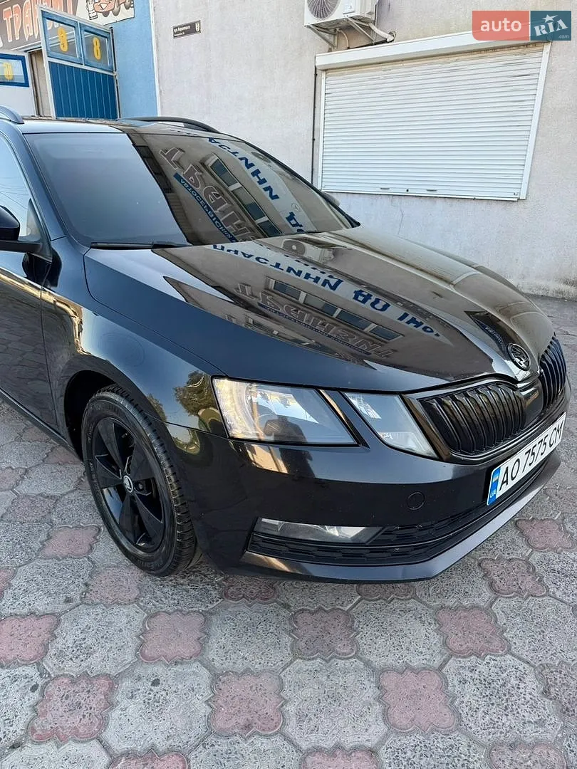 2017 Skoda Octavia - мініатюра 8