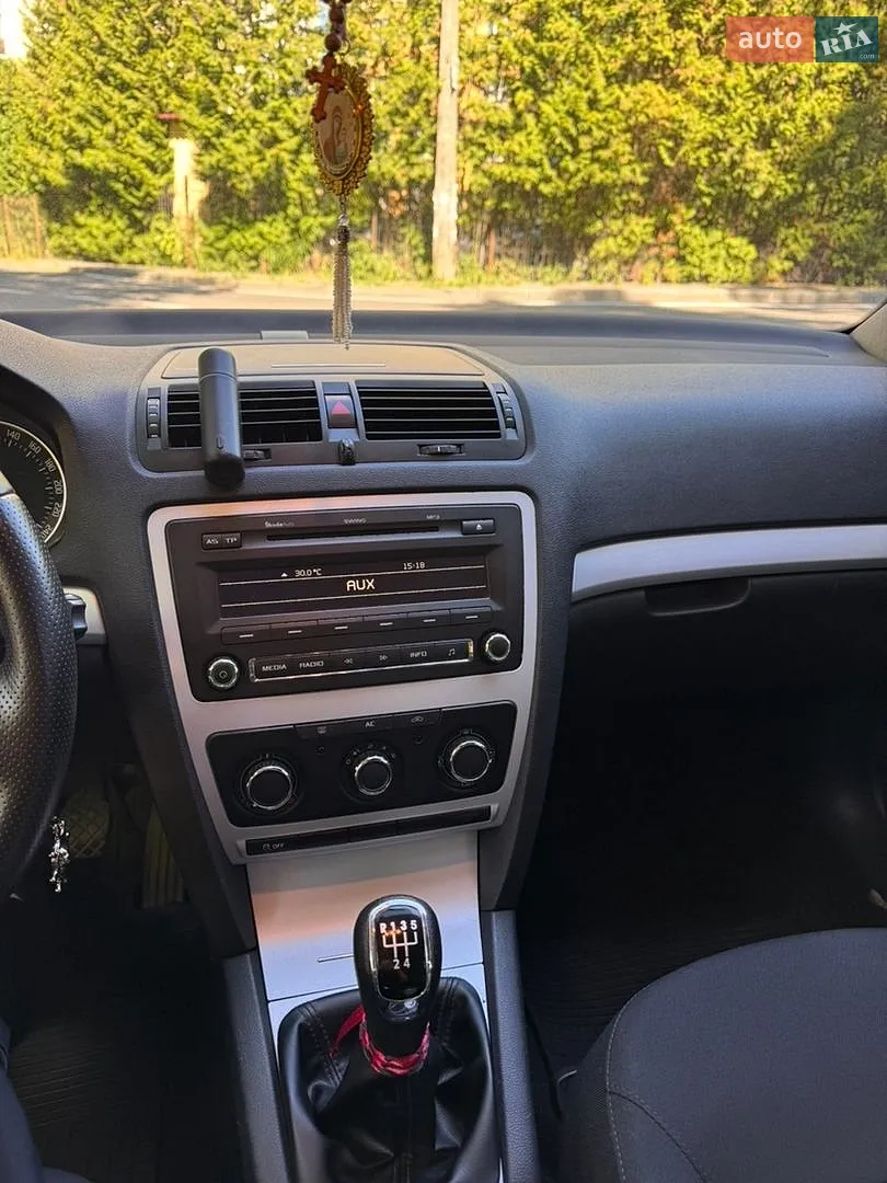 2011 Skoda Octavia - мініатюра 15