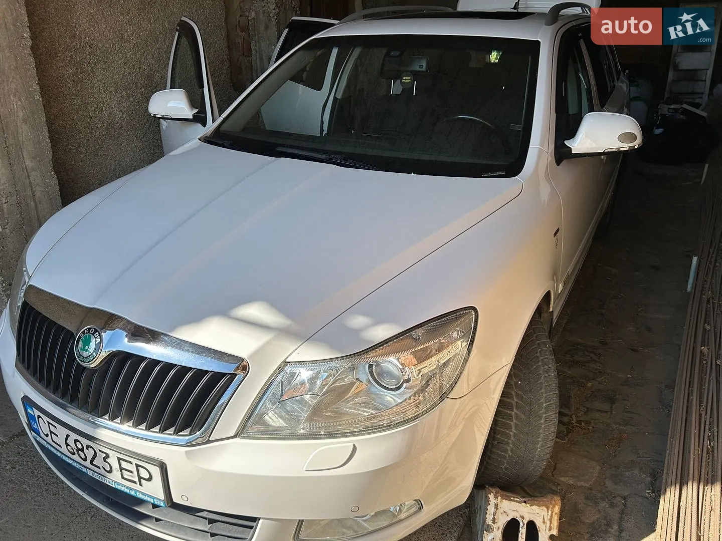 2011 Skoda Octavia - мініатюра 2