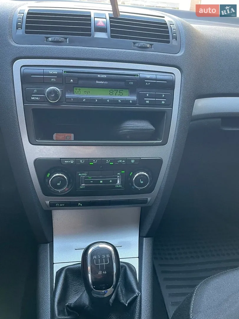 2011 Skoda Octavia - мініатюра 44