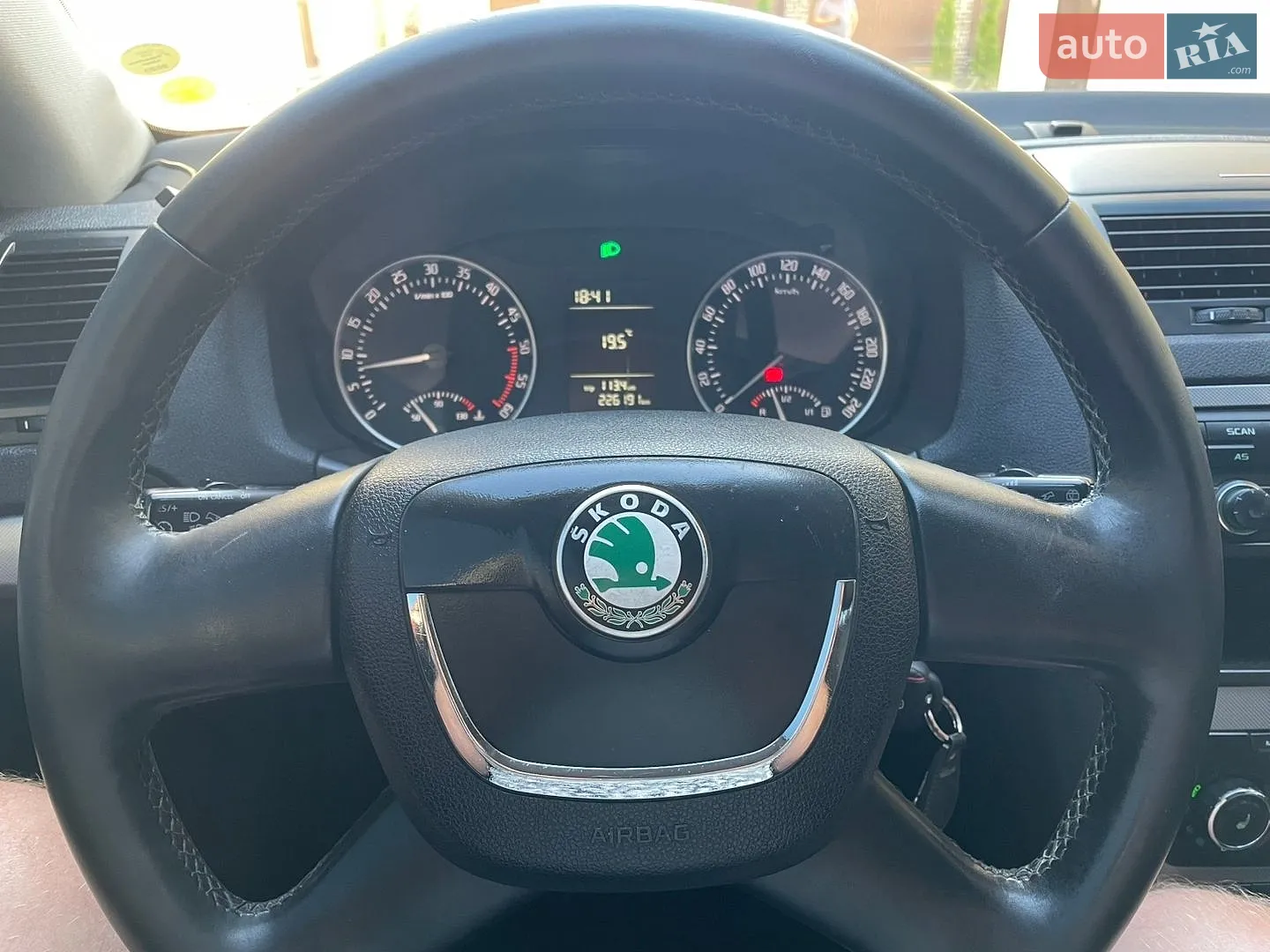 2011 Skoda Octavia - мініатюра 46