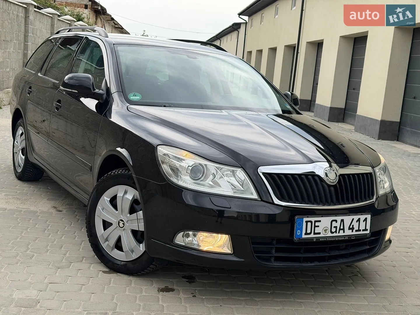 2010 Skoda Octavia - мініатюра 2