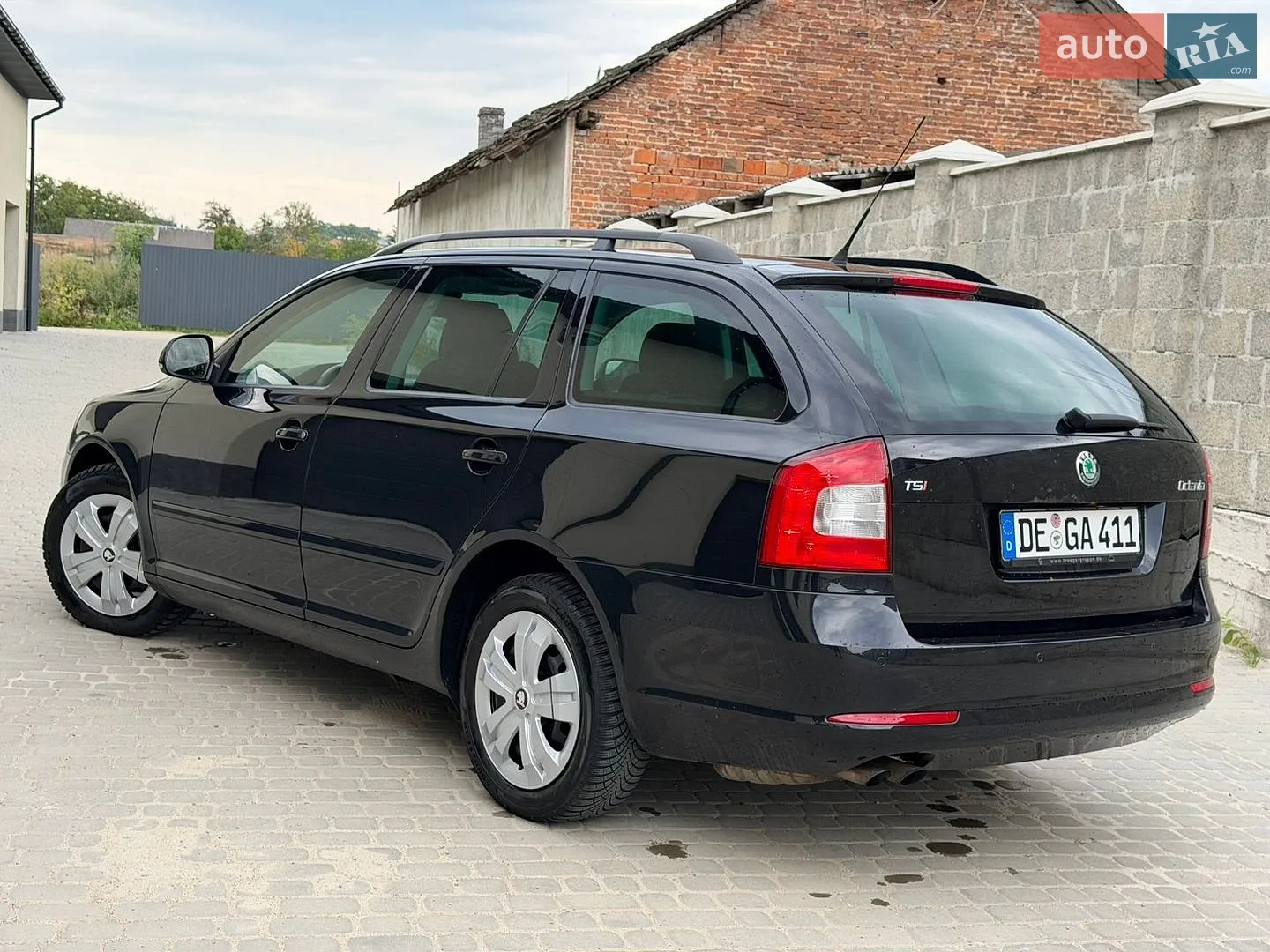 2010 Skoda Octavia - мініатюра 9