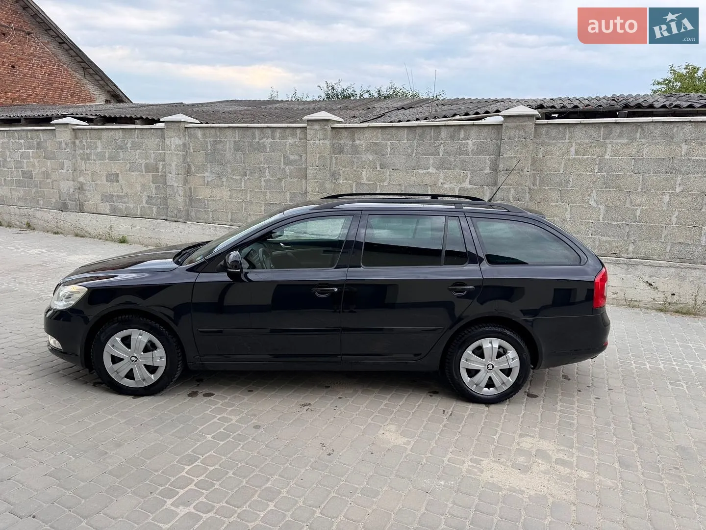 2010 Skoda Octavia - мініатюра 11
