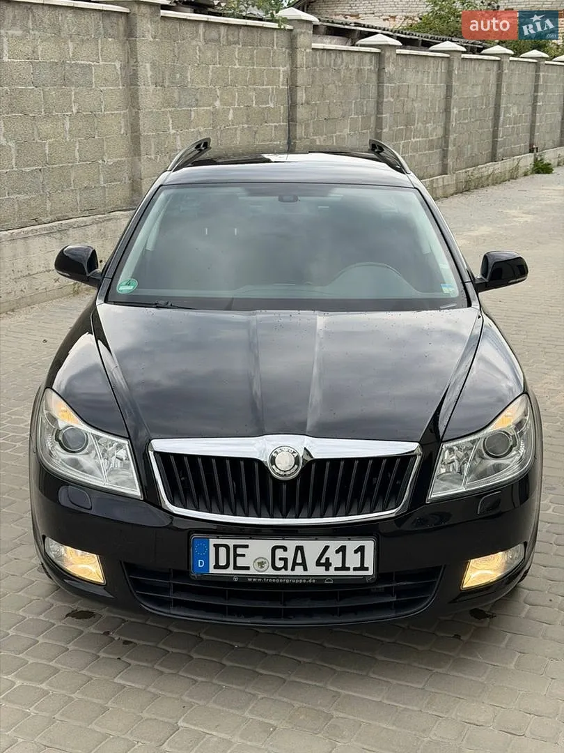 2010 Skoda Octavia - мініатюра 16