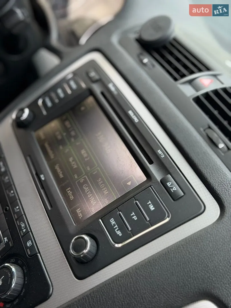 2010 Skoda Octavia - мініатюра 42