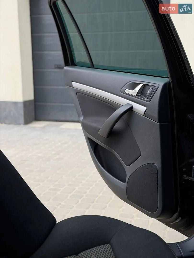 2010 Skoda Octavia - мініатюра 50