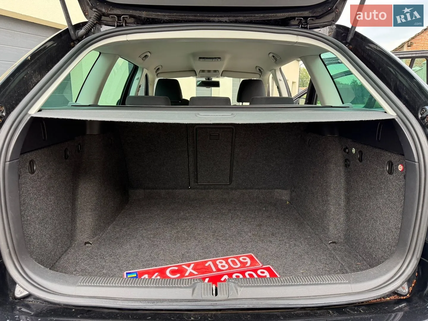 2010 Skoda Octavia - мініатюра 73