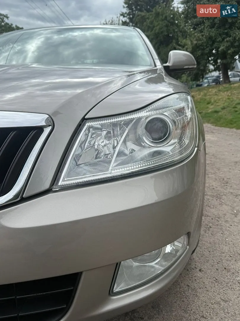 2011 Skoda Octavia - мініатюра 10