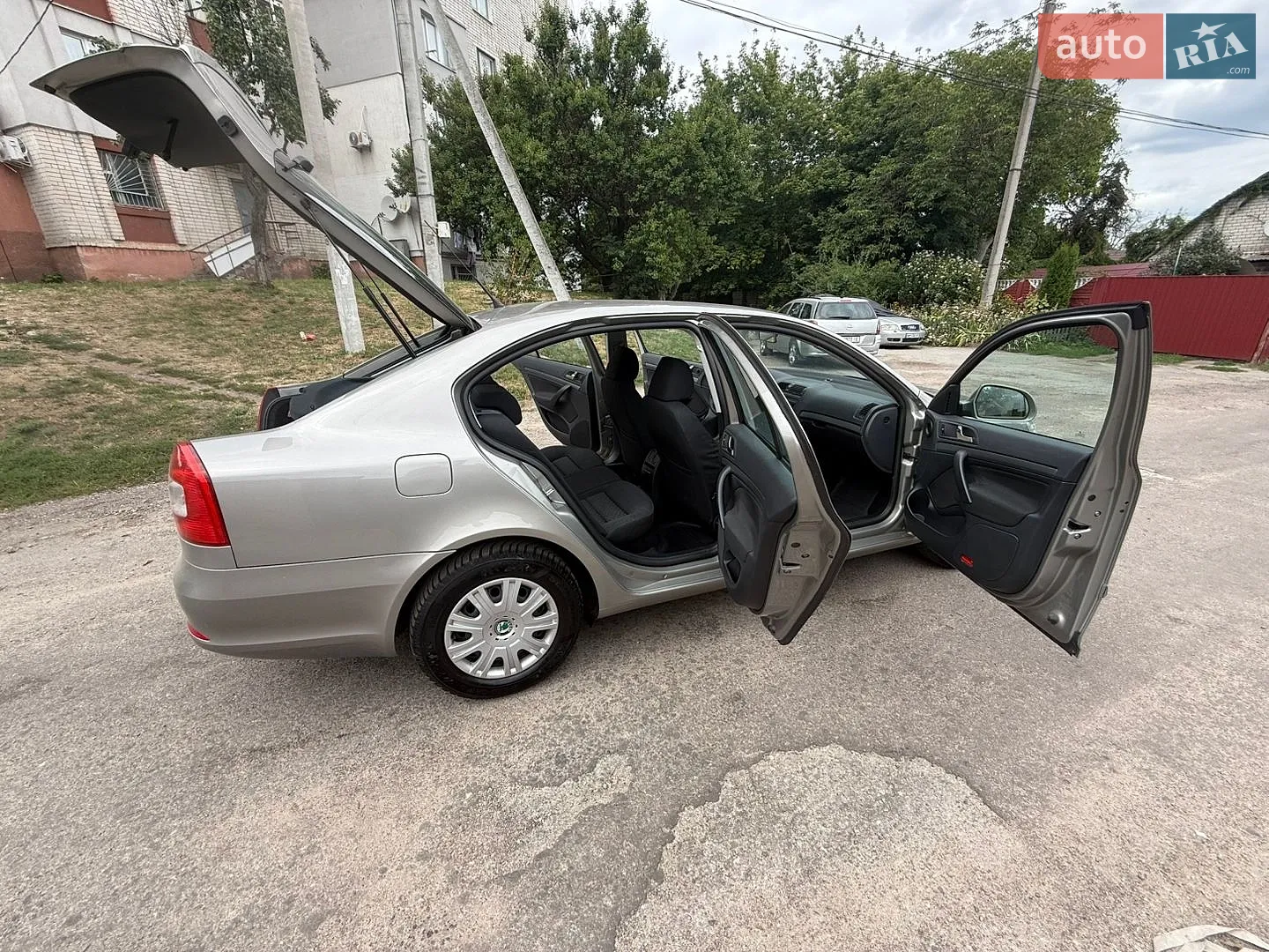 2011 Skoda Octavia - мініатюра 26