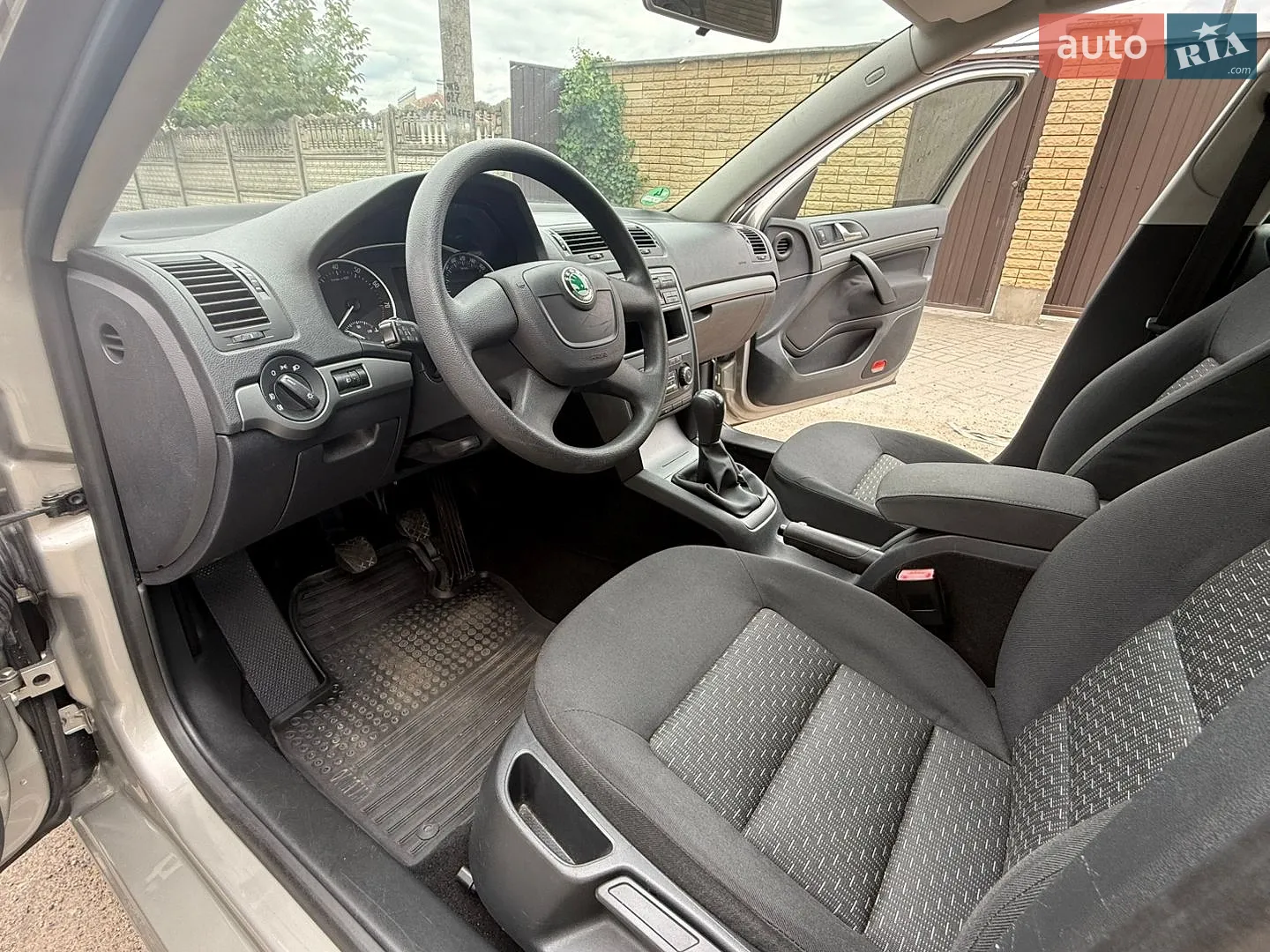 2011 Skoda Octavia - мініатюра 37