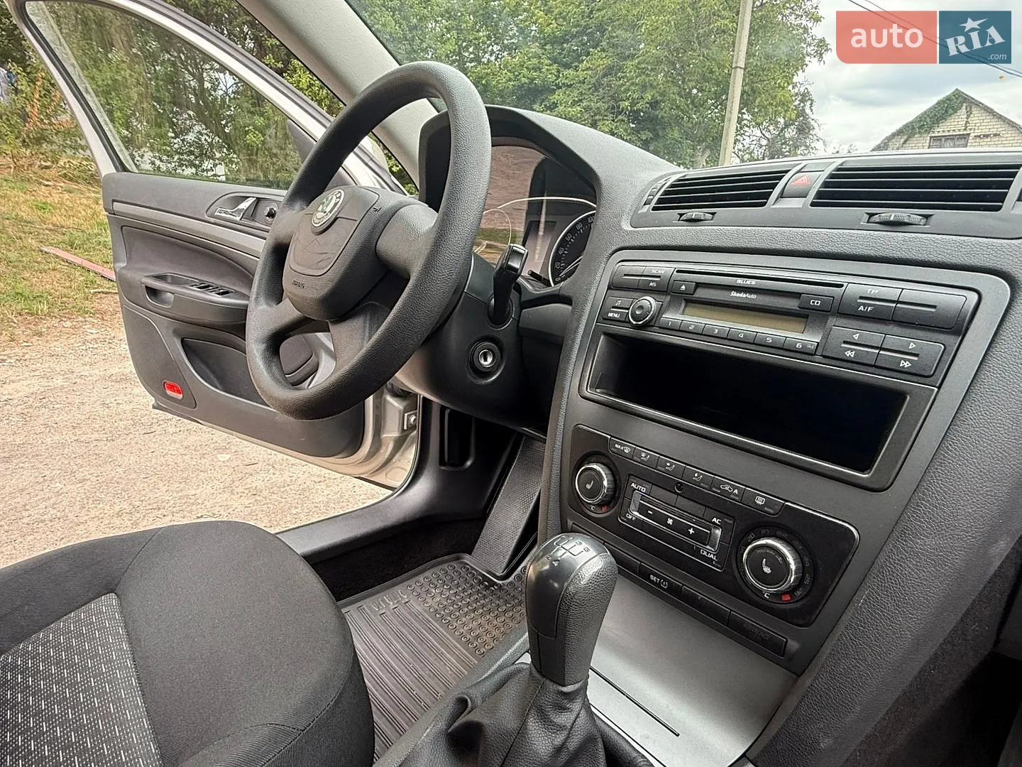 2011 Skoda Octavia - мініатюра 40