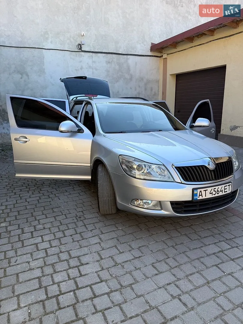 2010 Skoda Octavia - мініатюра 11