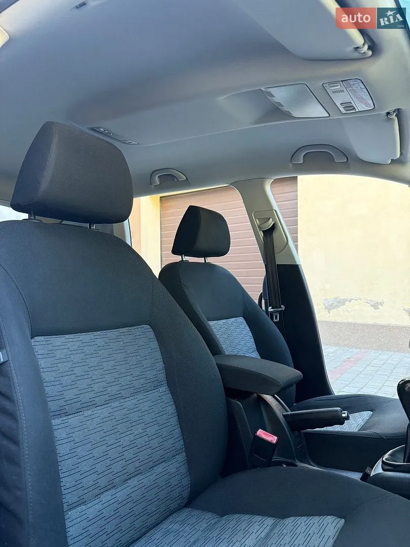 2010 Skoda Octavia - мініатюра 18