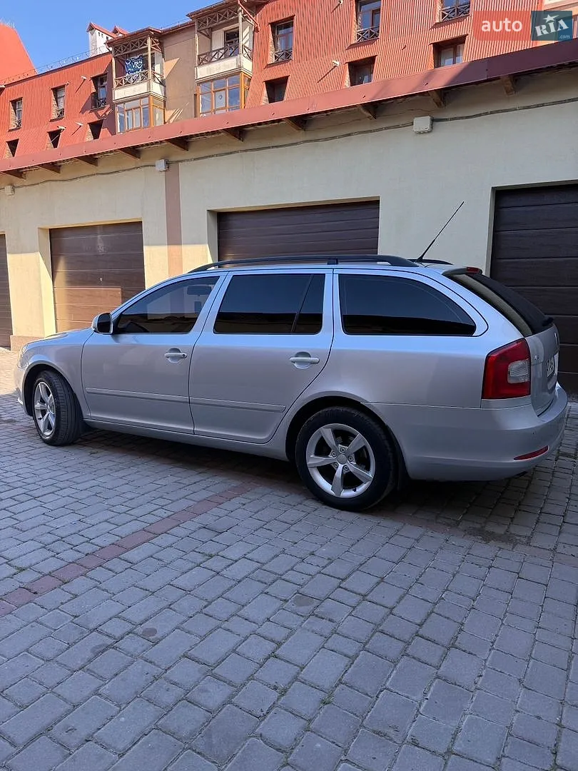 2010 Skoda Octavia - мініатюра 26