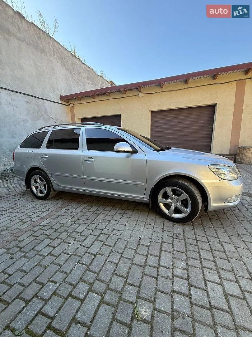 2010 Skoda Octavia - мініатюра 29