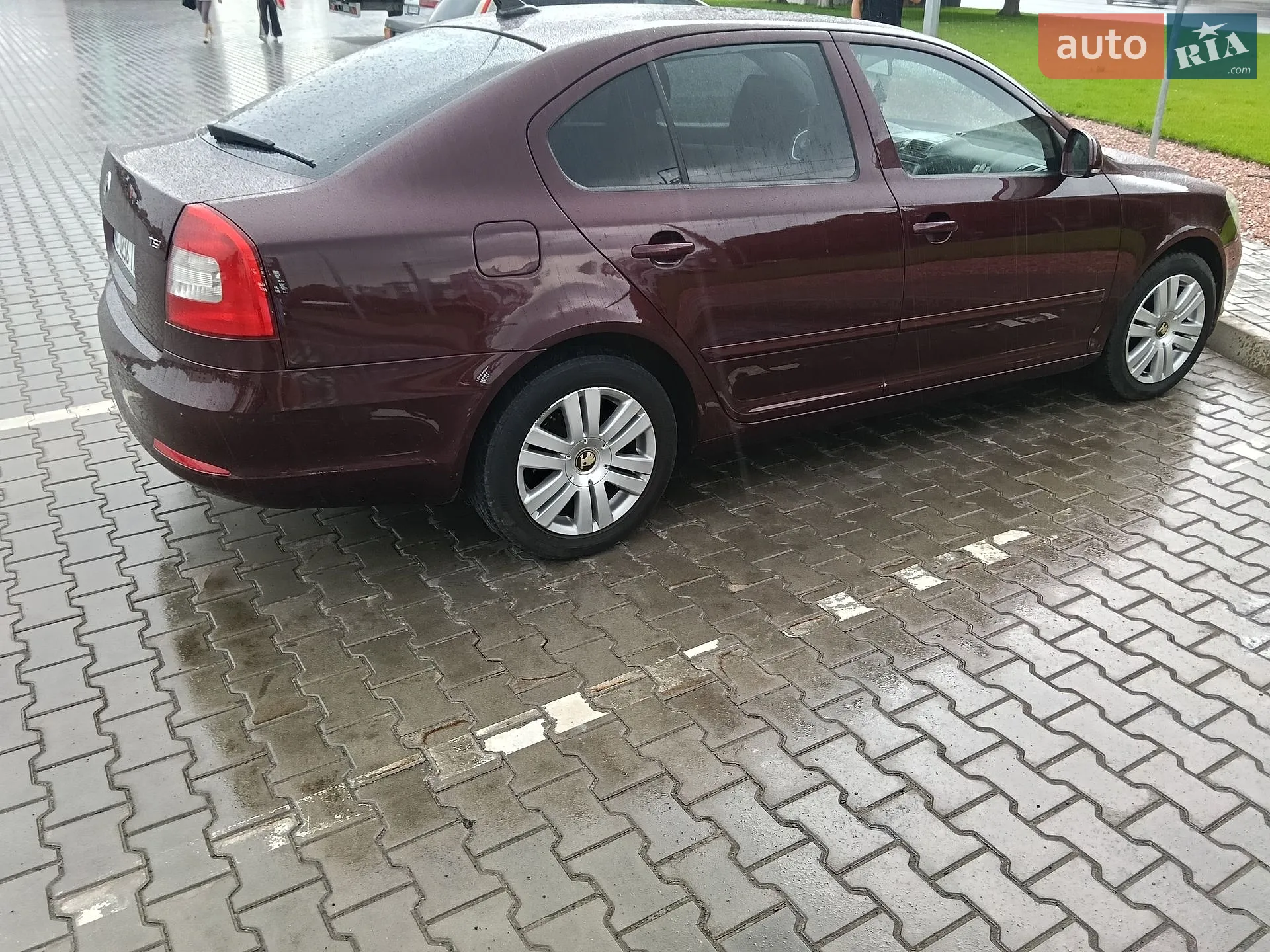 2010 Skoda Octavia - мініатюра 4