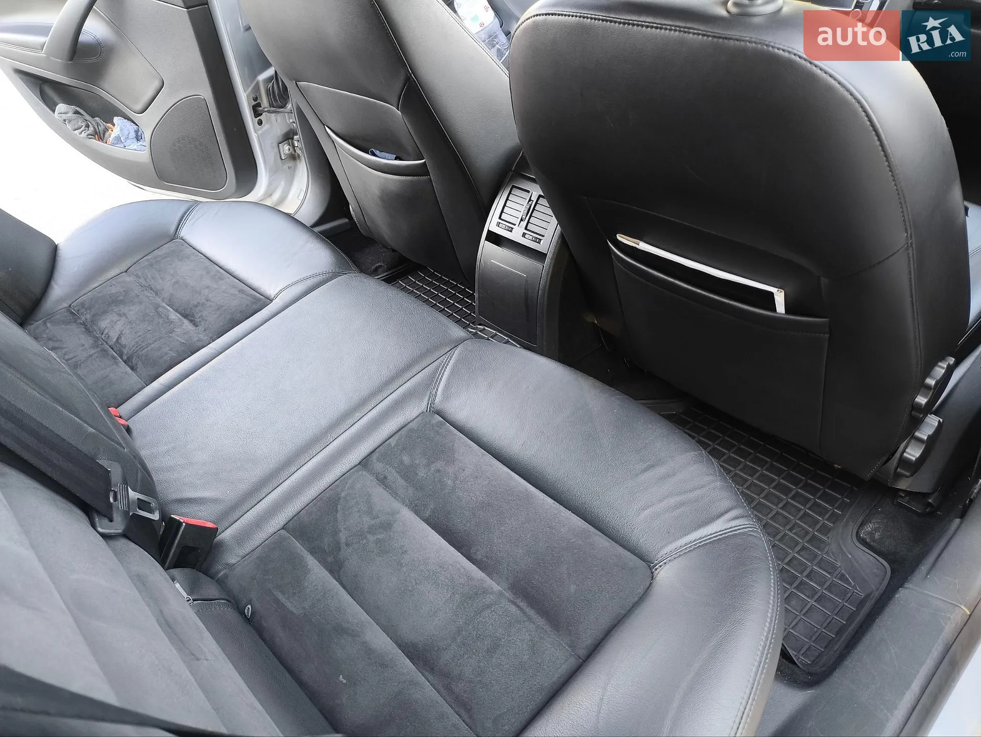 2010 Skoda Octavia - мініатюра 35