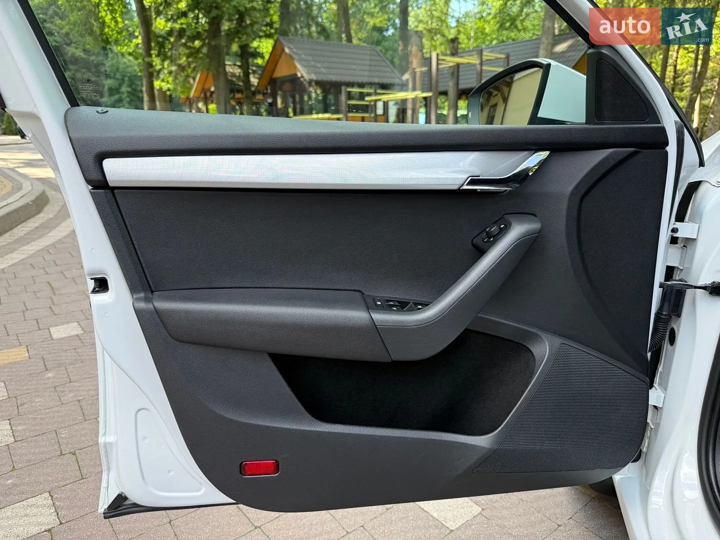 2016 Skoda Octavia - мініатюра 121