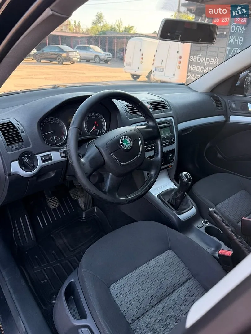 2011 Skoda Octavia - мініатюра 12