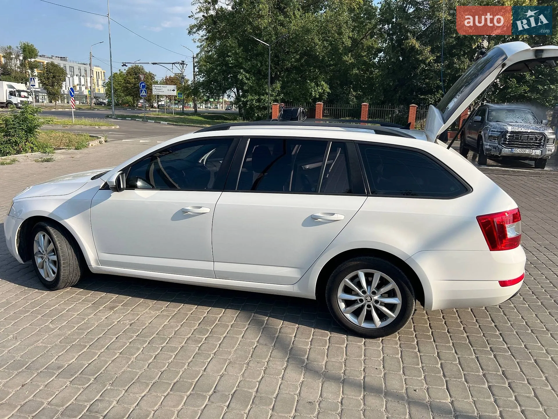 2014 Skoda Octavia - мініатюра 15