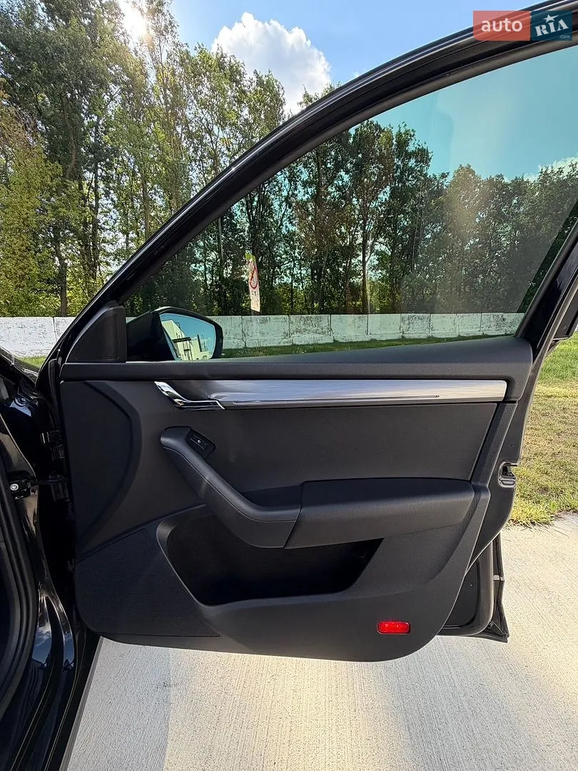 2019 Skoda Octavia - мініатюра 102