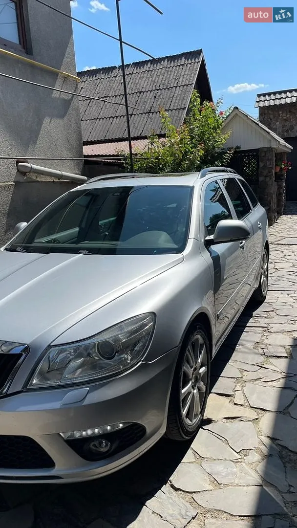 2010 Skoda Octavia - мініатюра 4