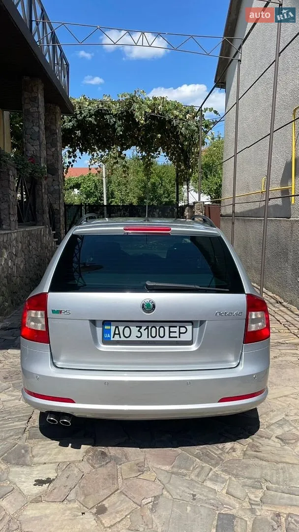 2010 Skoda Octavia - мініатюра 5