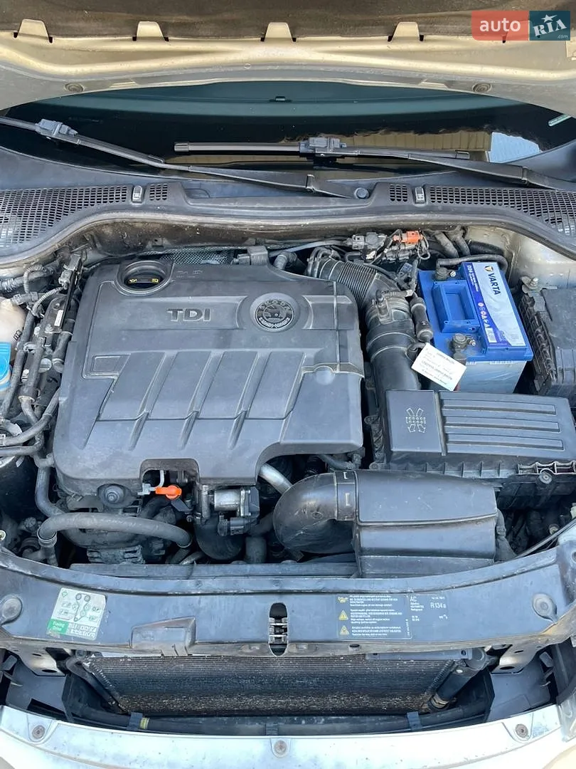 2010 Skoda Octavia - мініатюра 15