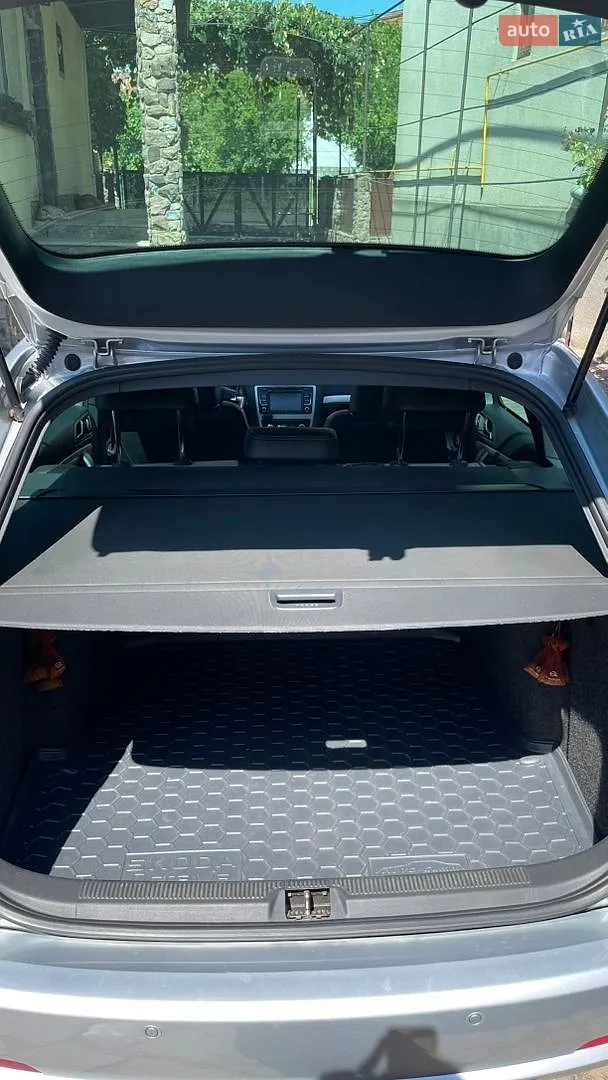 2010 Skoda Octavia - мініатюра 18