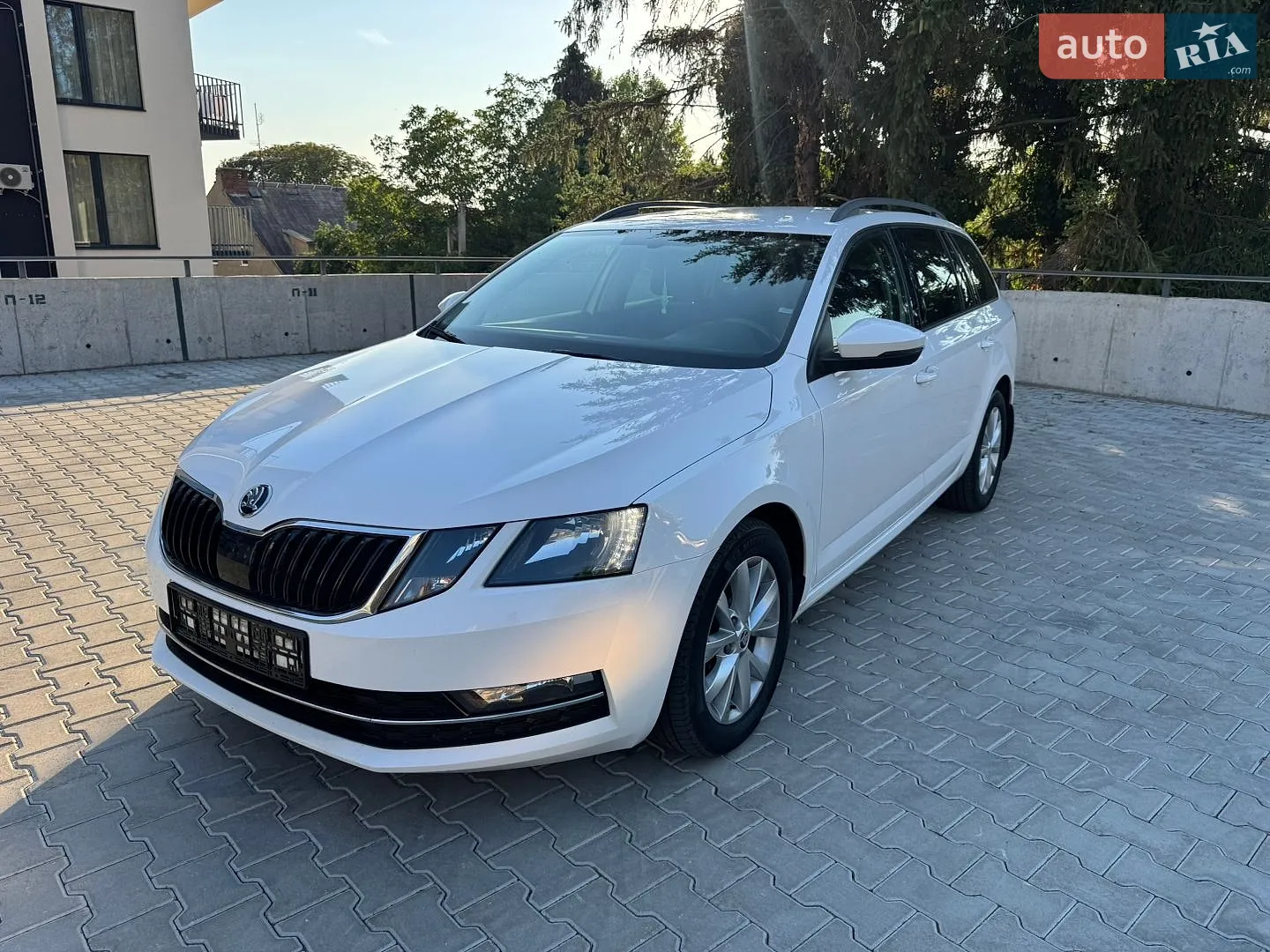 2017 Skoda Octavia - мініатюра 2
