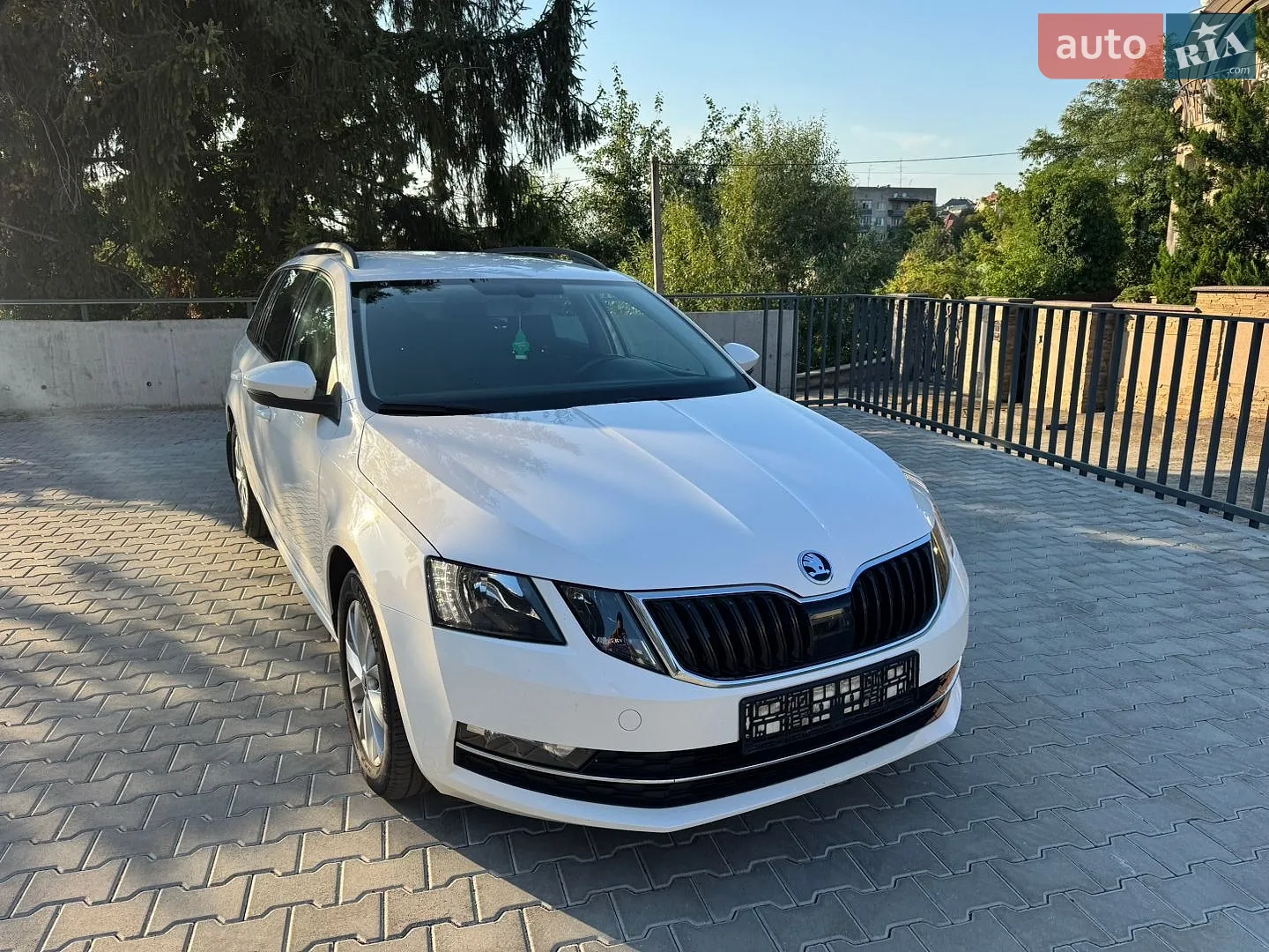 2017 Skoda Octavia - мініатюра 13