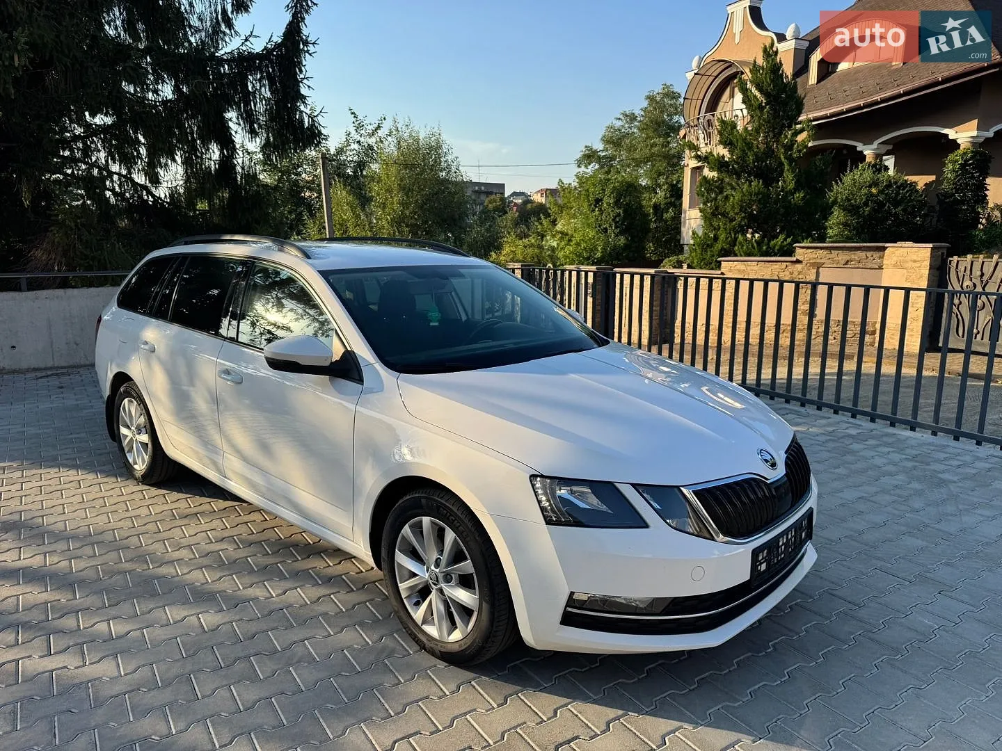 2017 Skoda Octavia - мініатюра 11