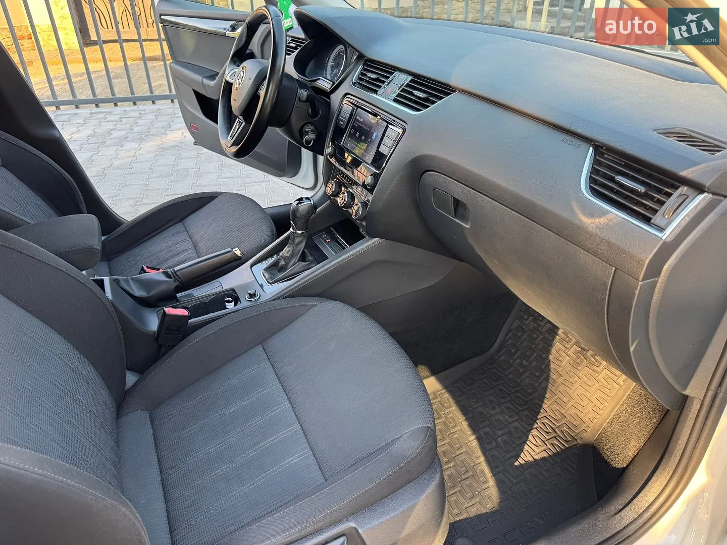 2017 Skoda Octavia - мініатюра 25