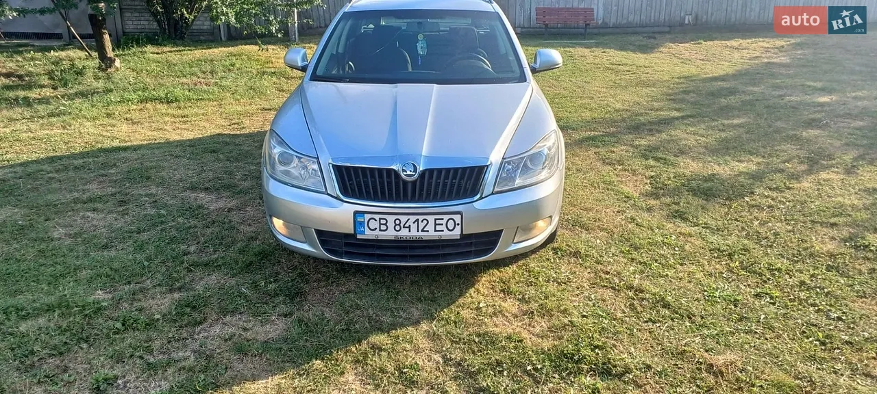 2010 Skoda Octavia - мініатюра 8