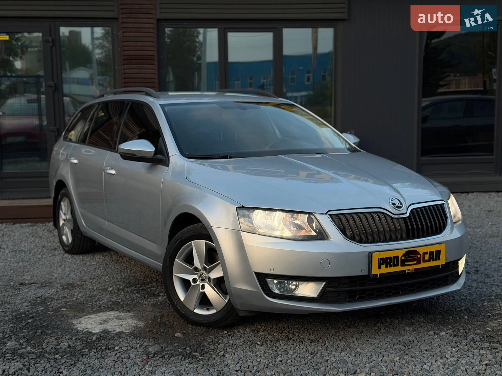 2016 Skoda Octavia - мініатюра 2