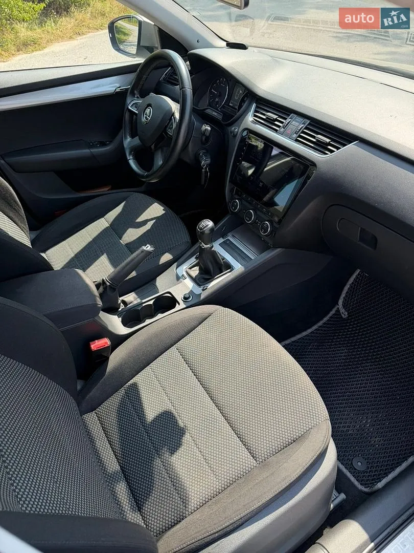 2016 Skoda Octavia - мініатюра 14
