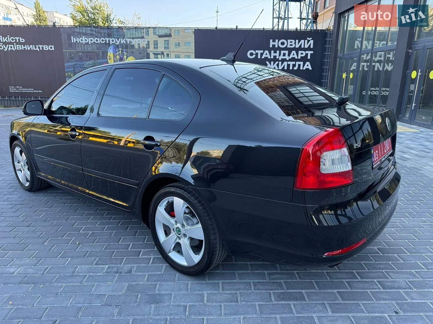 2010 Skoda Octavia - мініатюра 10