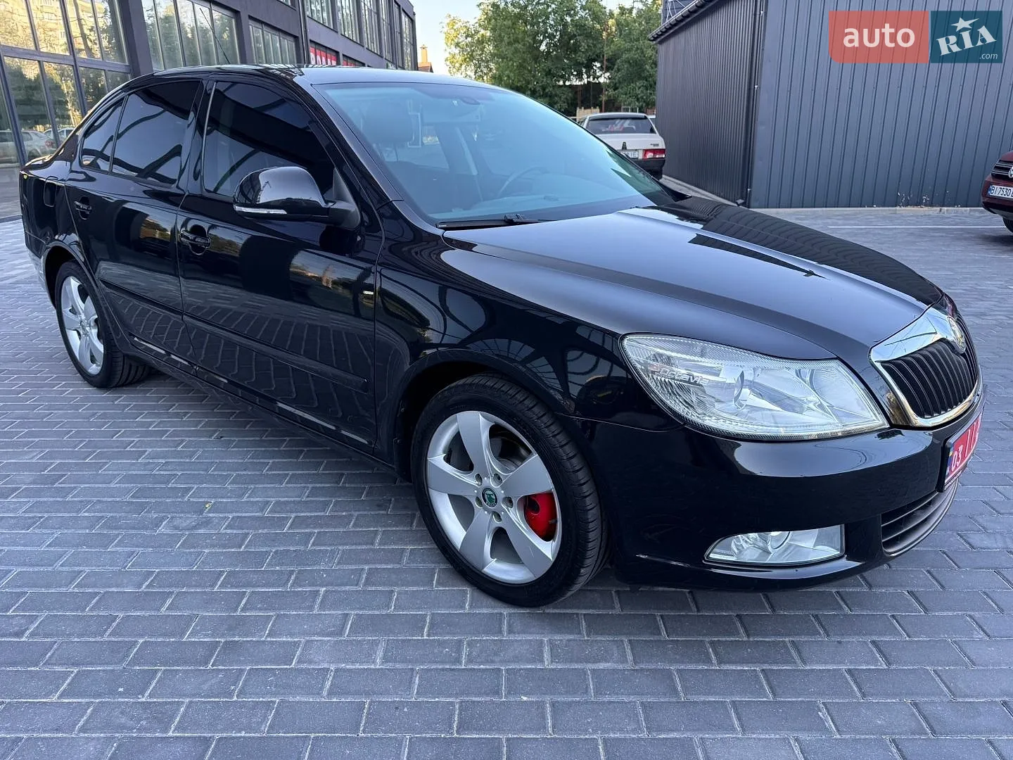 2010 Skoda Octavia - мініатюра 3