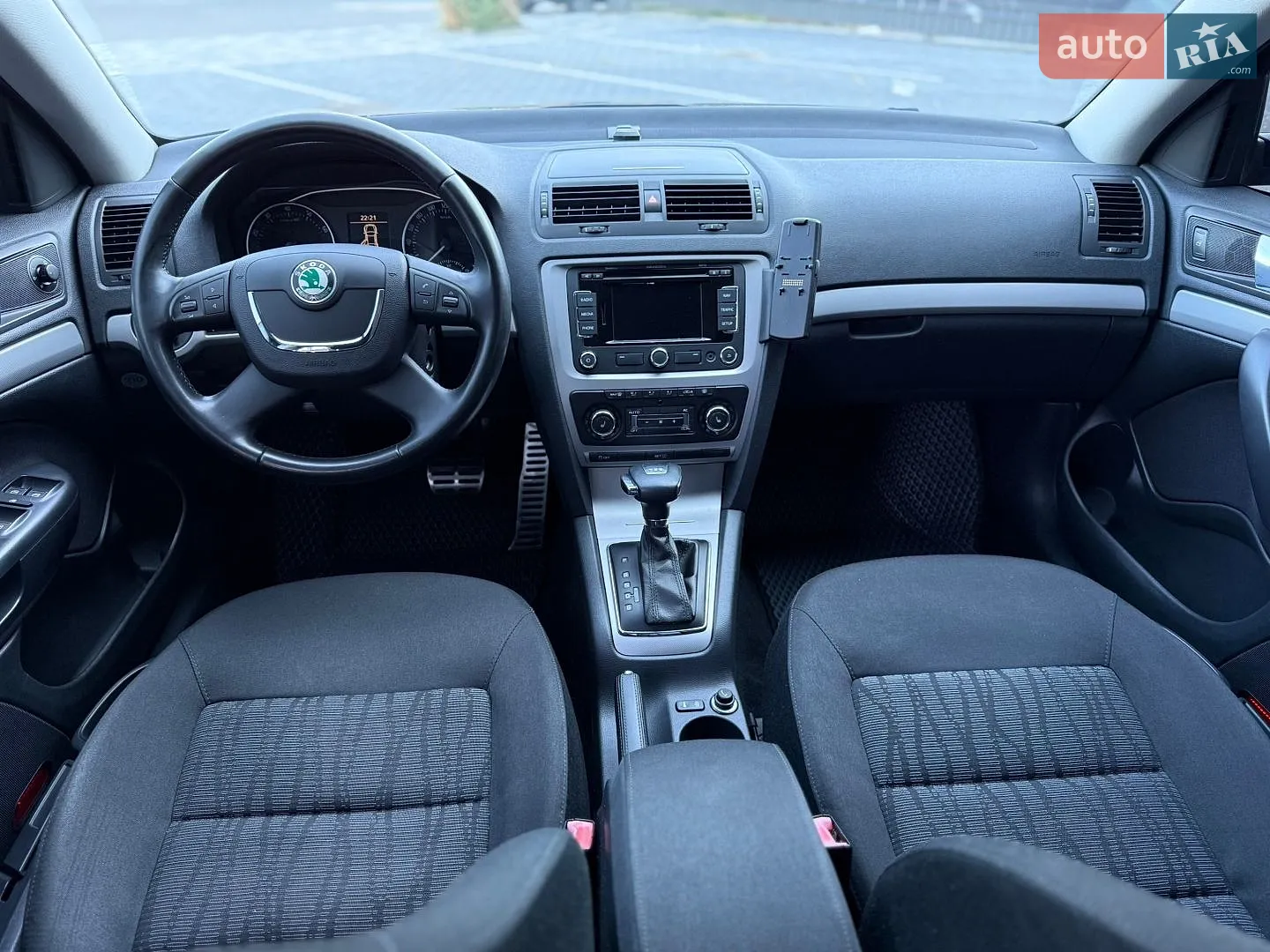 2010 Skoda Octavia - мініатюра 38