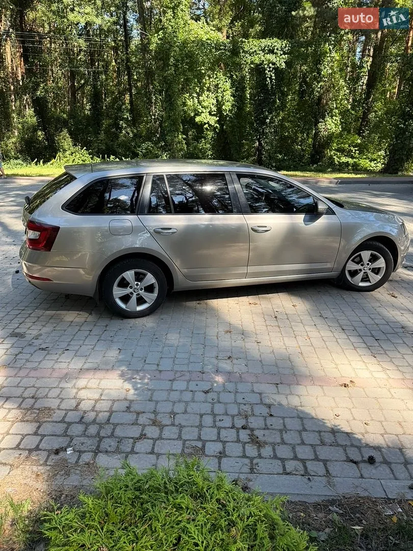 2017 Skoda Octavia - мініатюра 5