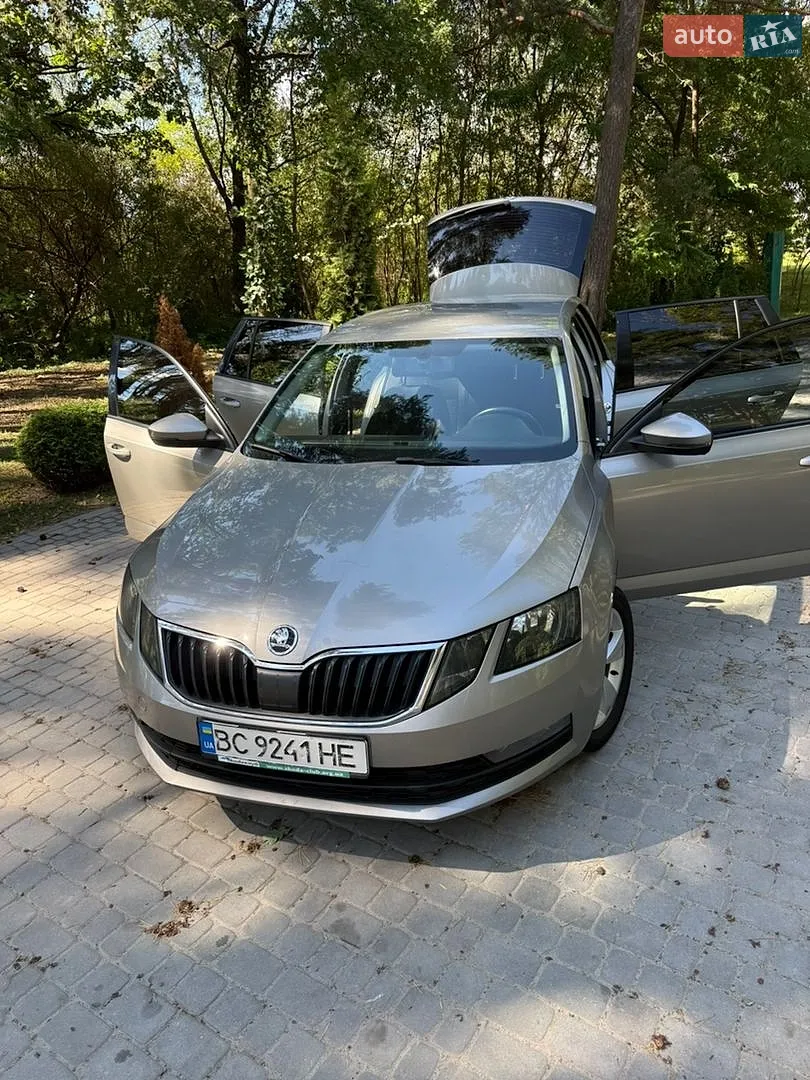 2017 Skoda Octavia - мініатюра 13