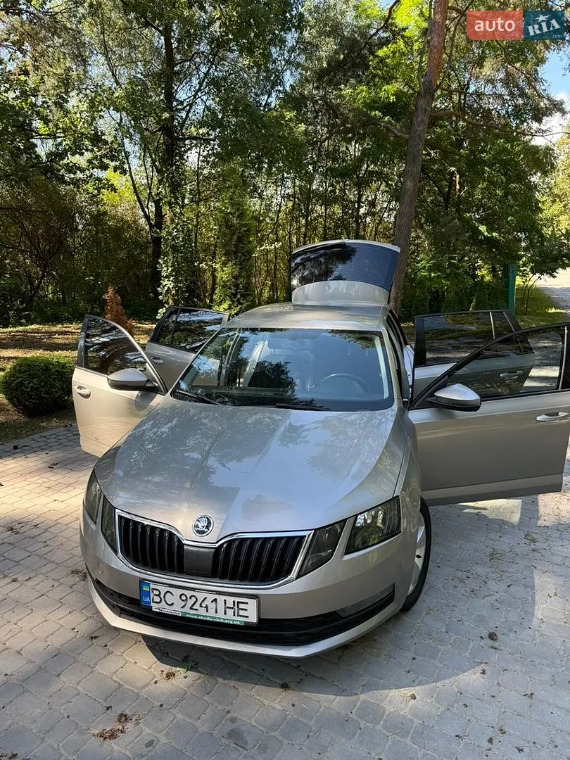2017 Skoda Octavia - мініатюра 12